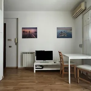 Casa Carolina, A 20 Metri Dal Mare In Pieno Centro Appartamento Aci Castello